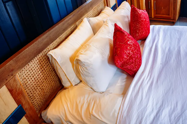 Crisp linen and handcrafted details