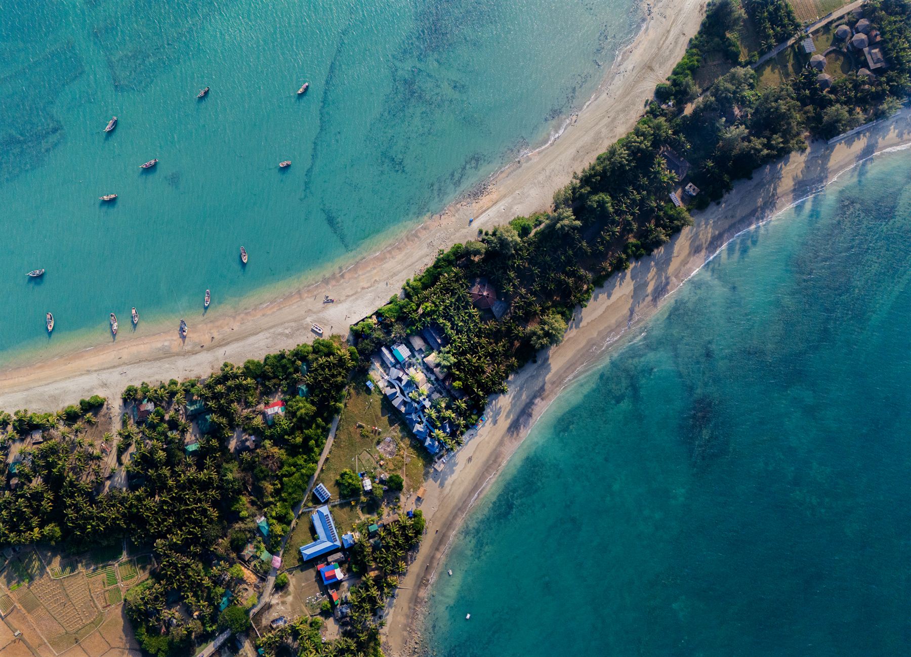 Saint Martin's narrow twin-beach coastline surrounding Sun & Sand
